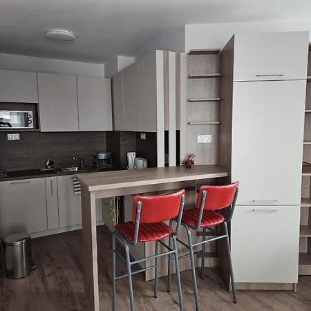 شقة Predela With *